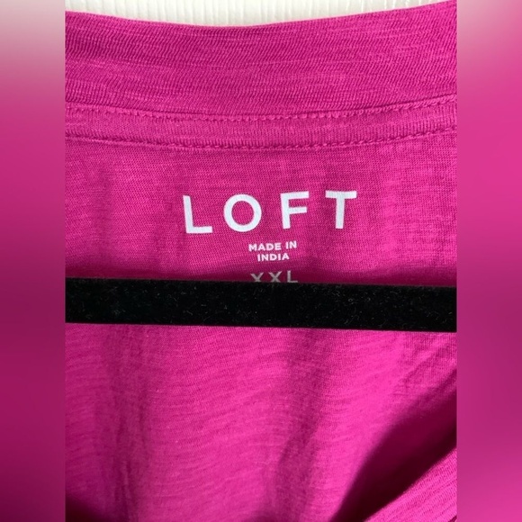 LOFT V Neck Short Sleeve V‎ Neck Tee Size XXL- Raspberry - Picture 3 of 6